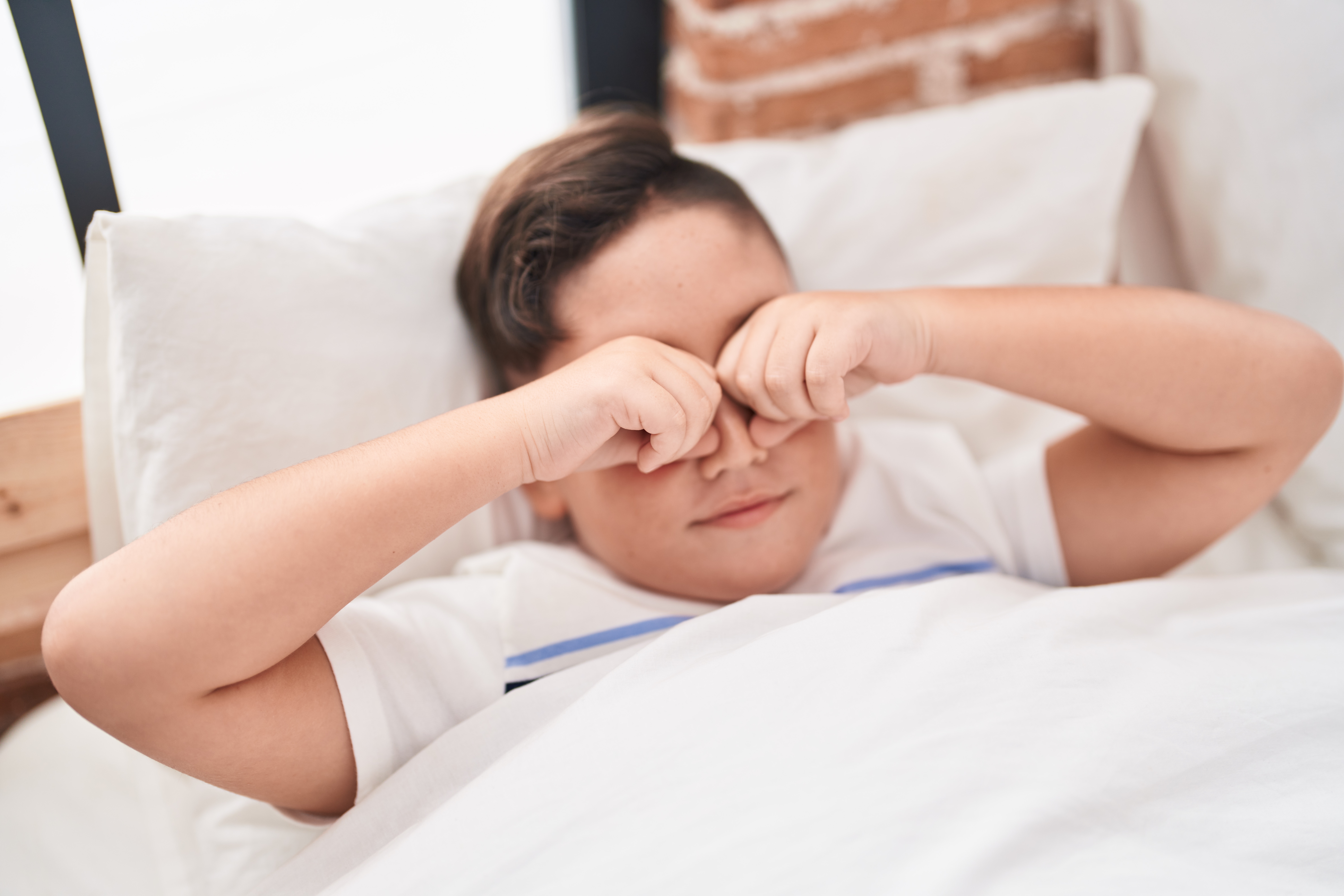 importance of sleep for kids lack of sleep tired child morning